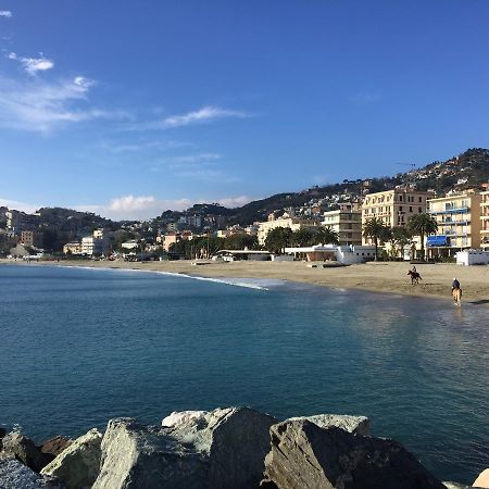 Appartamenti Mare Azzurro By Holiday World Albisola Superiore Kültér fotó