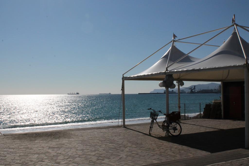 Appartamenti Mare Azzurro By Holiday World Albisola Superiore Kültér fotó