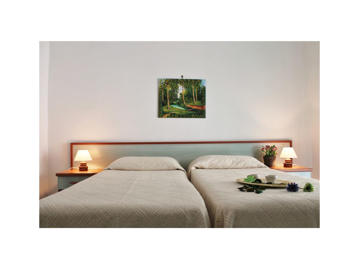 Appartamenti Mare Azzurro By Holiday World Albisola Superiore Kültér fotó